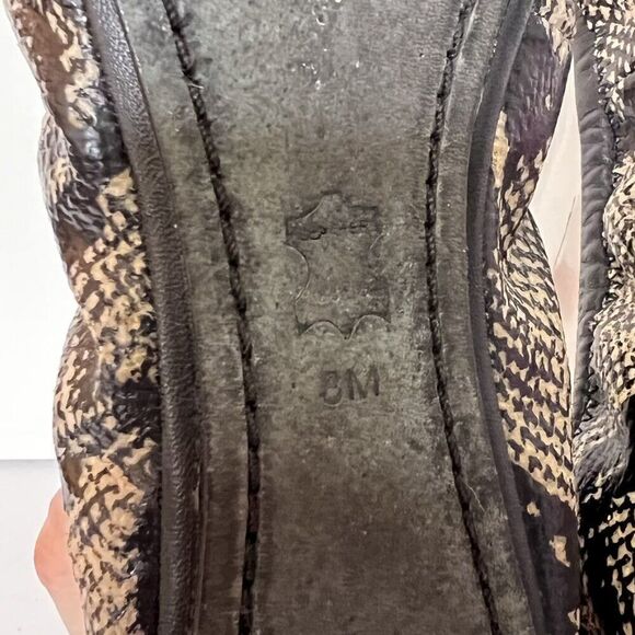 Tory Burch Eddie Brown Leather Snake Print Slip On Flats - Picture 7 of 7